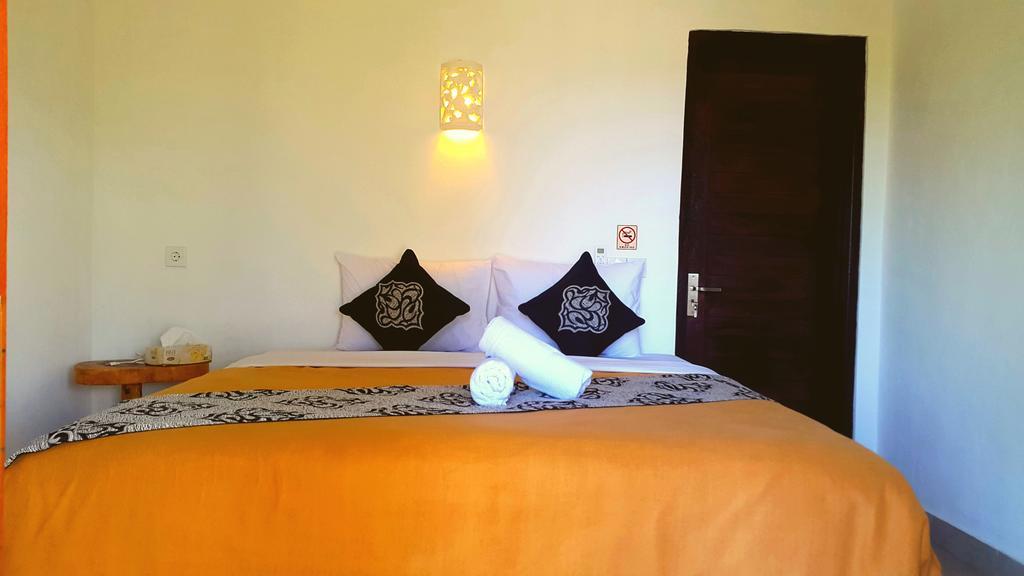 Kubu Sunset Guest House Lembongan Buitenkant foto