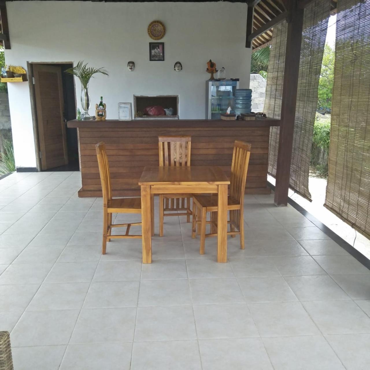 Kubu Sunset Guest House Lembongan Buitenkant foto